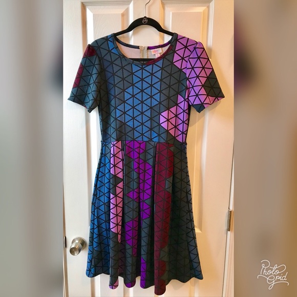 LuLaRoe Dresses & Skirts - FINAL SALE🏷 Lularoe Amelia Dress